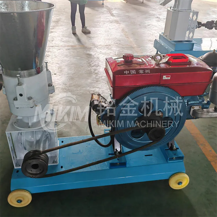 Mașină de producție a hranei pentru bovine