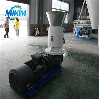 Mașină de alimentare pentru fermele de pasăre